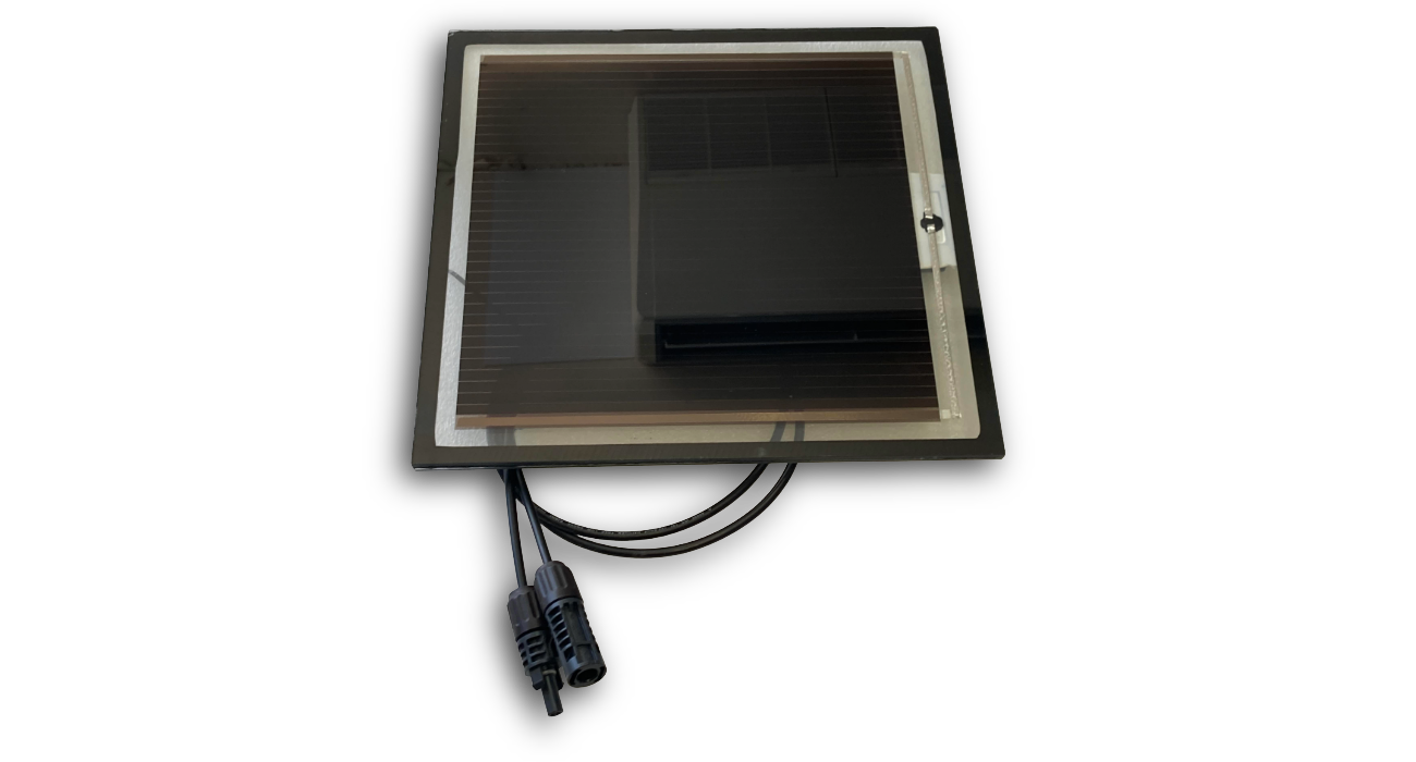 液晶ガラス製造で培った精密加工と成膜技術で、次世代太陽電池の社会実装を目指す 